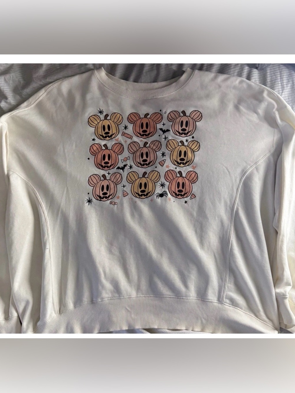 Disney Parks Halloween Mickey Sweatshirt Jack-o-Lantern Mickeys Pumpkin XL